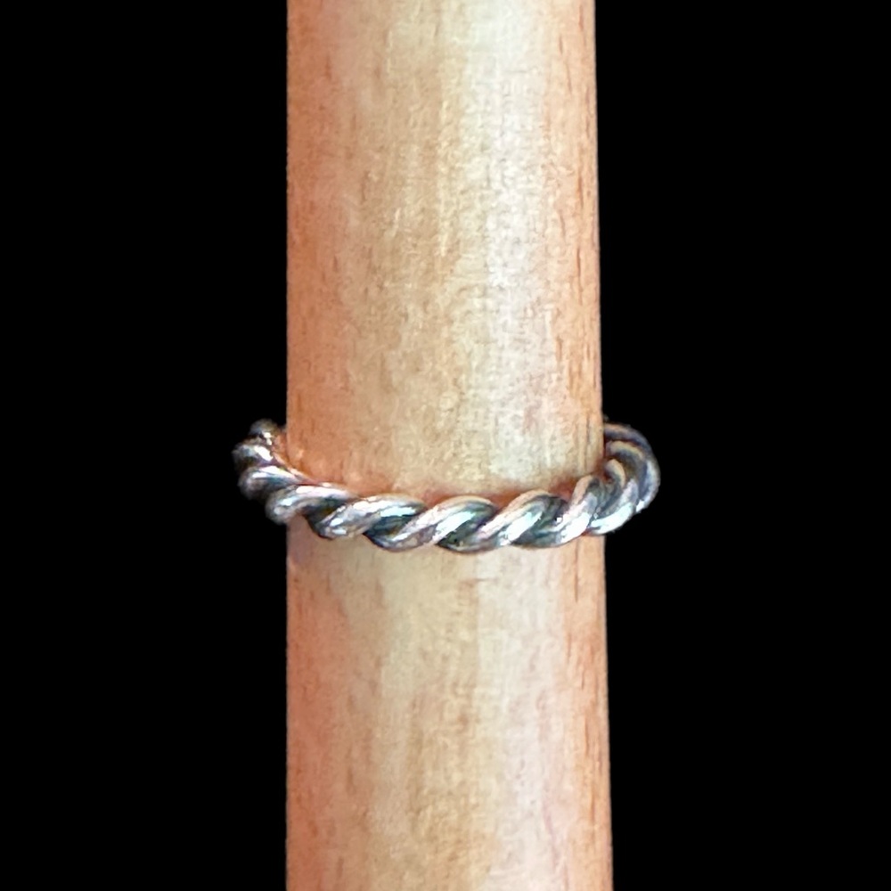 Retired Pandora "Intertwined" S.S Rope Ring - Size 5.25 / 2g / 3mm Band - EUC